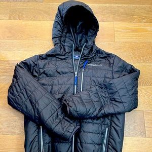 Boys Vineyard Vines size large black quilted jacket